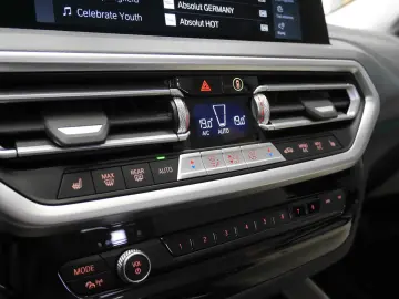 BMW X4 xDrive 20i~DAB CarPlay AdaptiveLED Ambiente