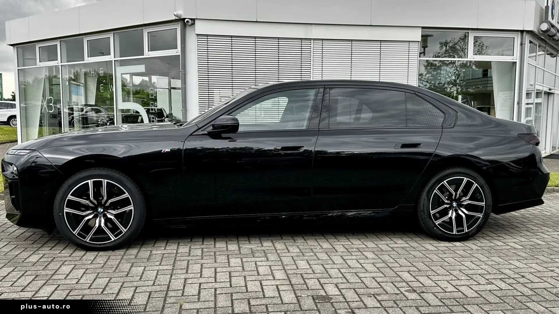 BMW 740d xDrive M SPORTPAKET PRO AHZV Innovationspak