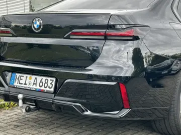 BMW 740d xDrive M SPORTPAKET PRO AHZV Innovationspak