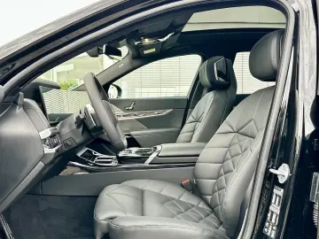 BMW 740d xDrive M SPORTPAKET PRO AHZV Innovationspak