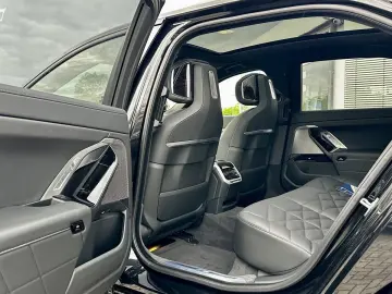 BMW 740d xDrive M SPORTPAKET PRO AHZV Innovationspak