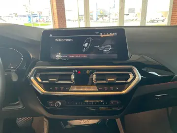 BMW X4 xDrive 20d Lhz H&K LED Navi Shz Park-Assis.