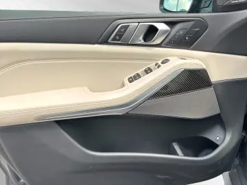 BMW X5 xDrive50e M Sport AHK Harman Kardon DrivingAs