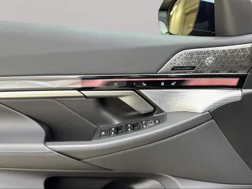 BMW 550e xDrive Limousine M Sport AHK Kamera LED