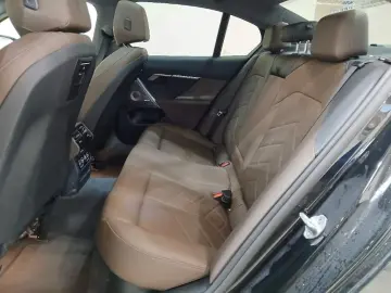 BMW 520xd Lim. ACC AHK PANO HuD 360 view B&W Memory