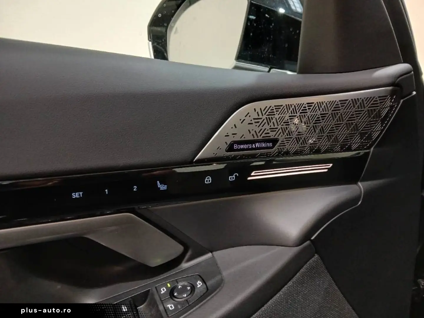 BMW 520xd Lim. ACC AHK PANO HuD 360 view B&W Memory