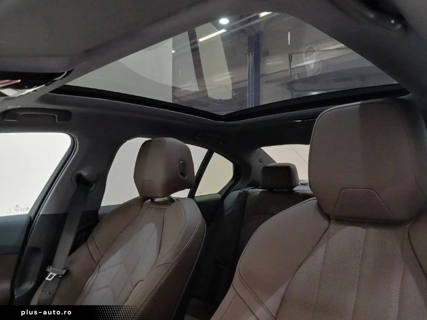 BMW 520xd Lim. ACC AHK PANO HuD 360 view B&W Memory