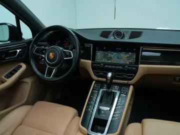 PORSCHE Macan S