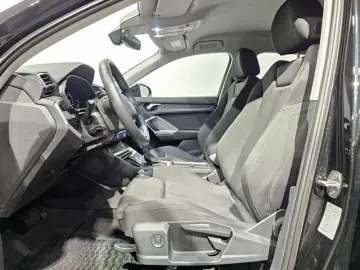 AUDI Q3 35 TFSI Sport