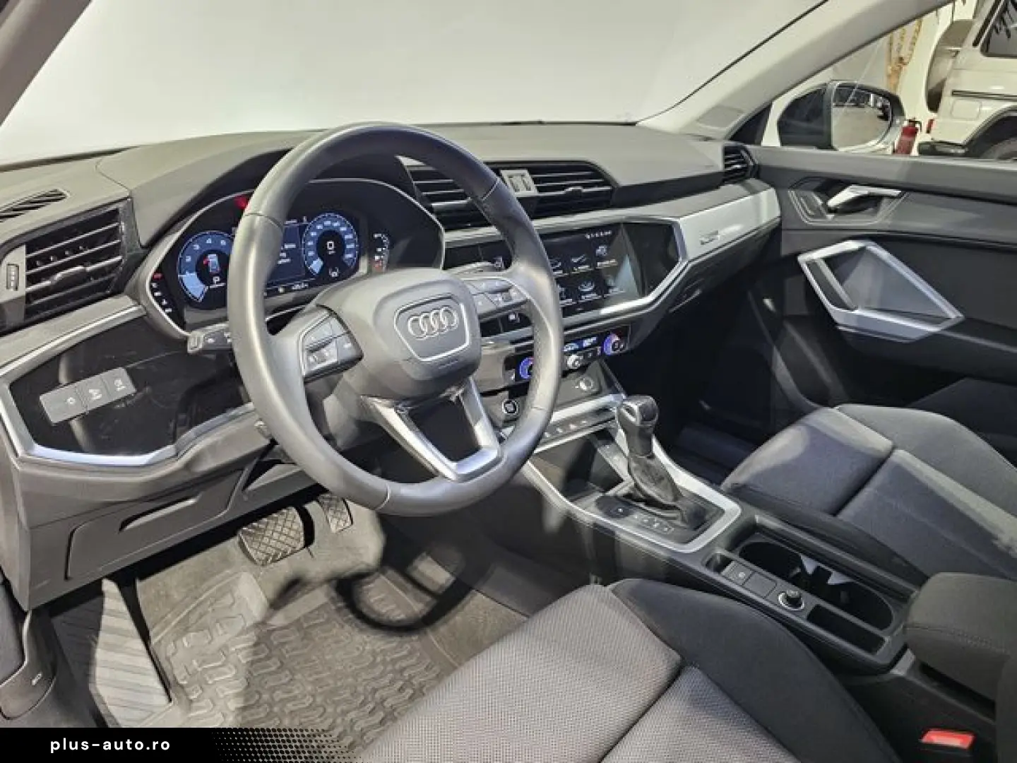 AUDI Q3 35 TFSI Sport