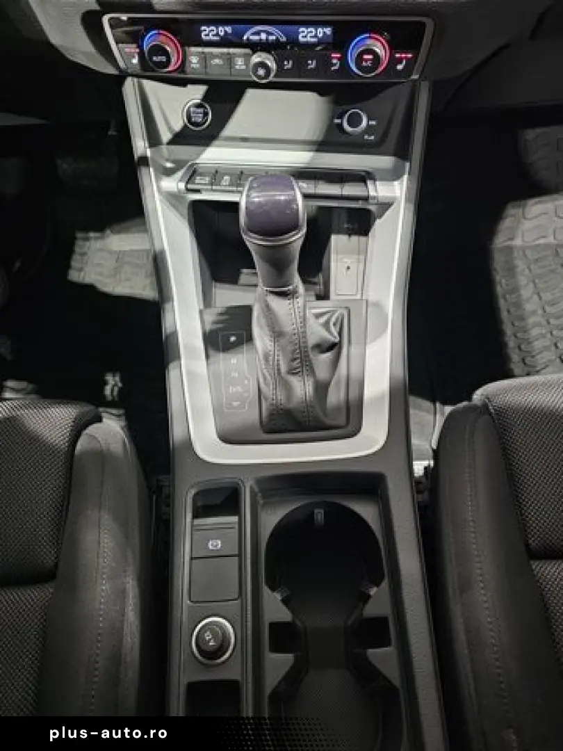 AUDI Q3 35 TFSI Sport