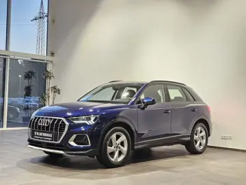 AUDI Q3 35 TFSI Sport