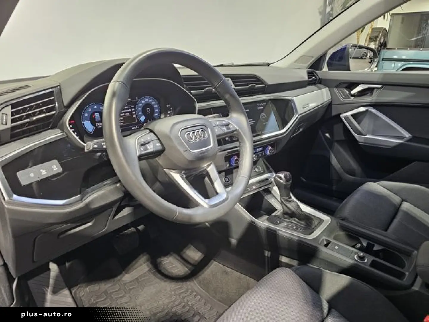 AUDI Q3 35 TFSI Sport