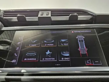 AUDI Q3 35 TFSI Sport