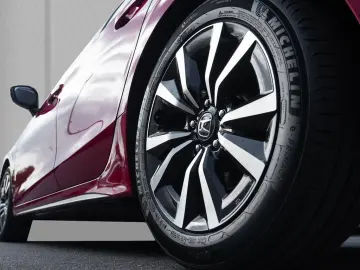 HONDA Civic 2.0 Hybrid