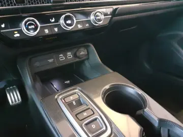 HONDA Civic e HEV 2.0 i-MMD Hybrid Sport