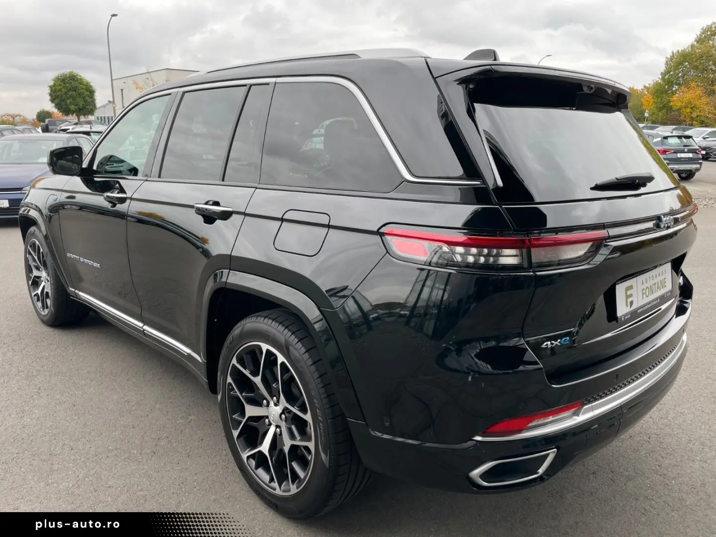 JEEP Grand Cherokee Summit Reserve Plug-In-Hybrid