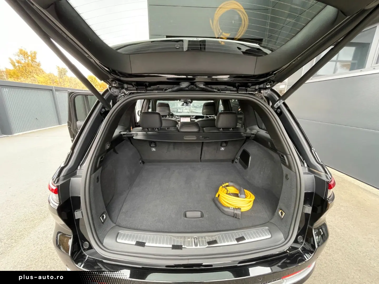 JEEP Grand Cherokee Summit Reserve Plug-In-Hybrid