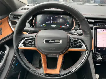 JEEP Grand Cherokee Summit Reserve Plug-In-Hybrid