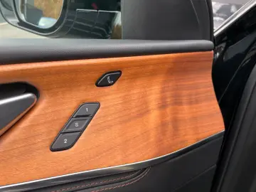 JEEP Grand Cherokee Summit Reserve Plug-In-Hybrid