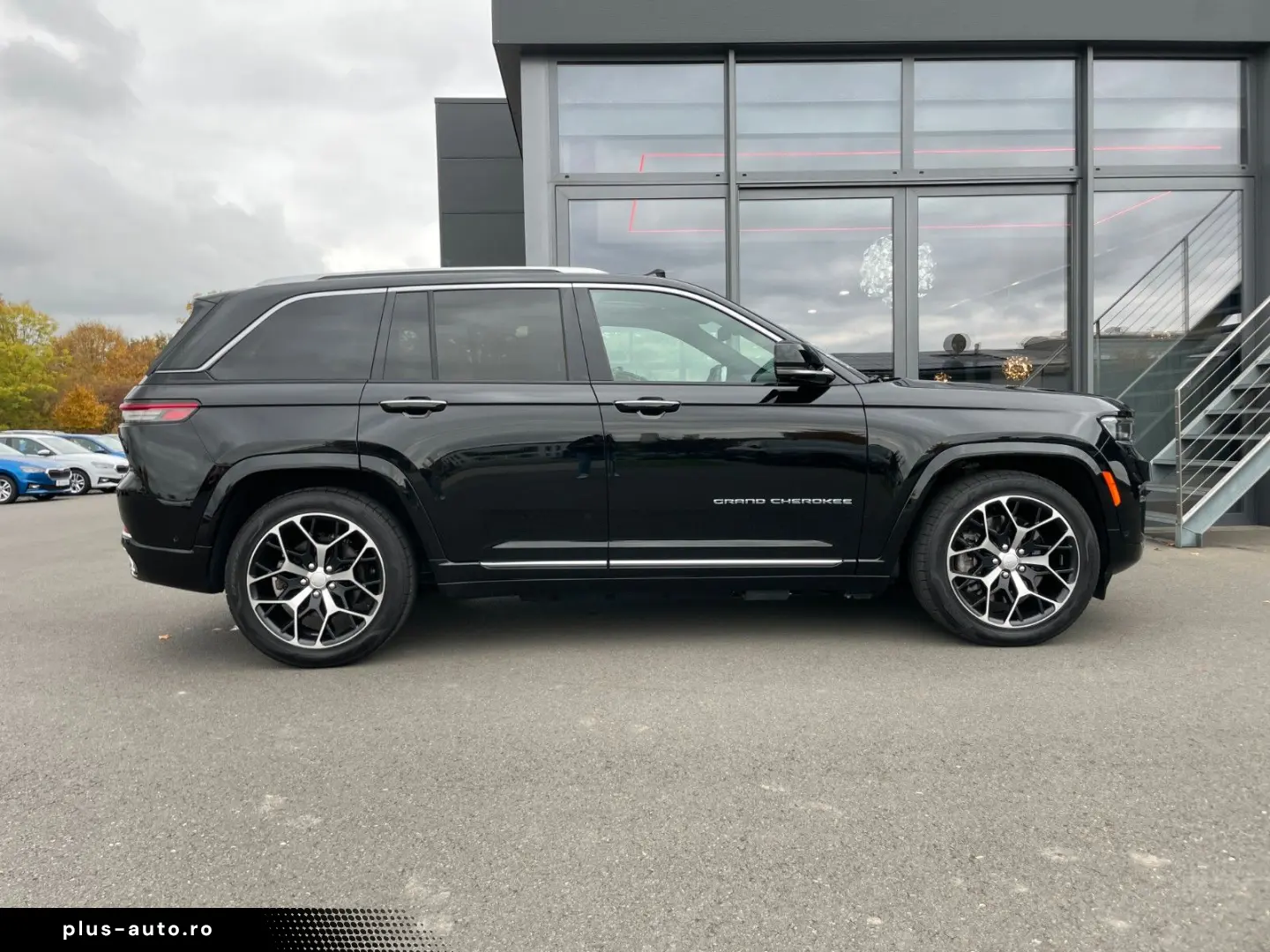 JEEP Grand Cherokee Summit Reserve Plug-In-Hybrid