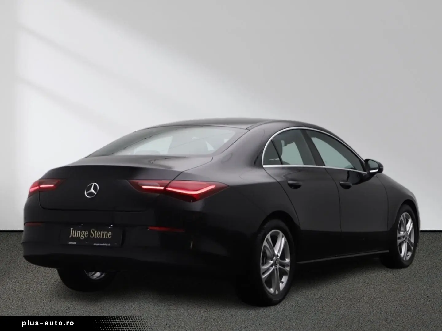 MERCEDES-BENZ CLA 180 Kamera Spiegel-Paket Sitzheizung MBUX