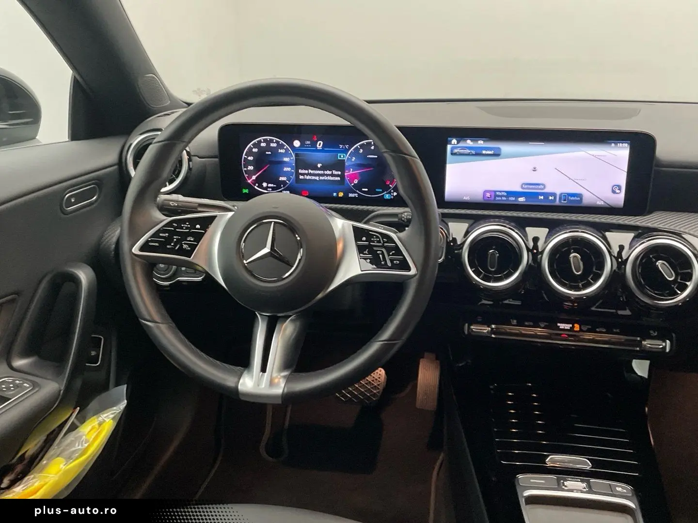 MERCEDES-BENZ CLA 180 Kamera Spiegel-Paket Sitzheizung MBUX