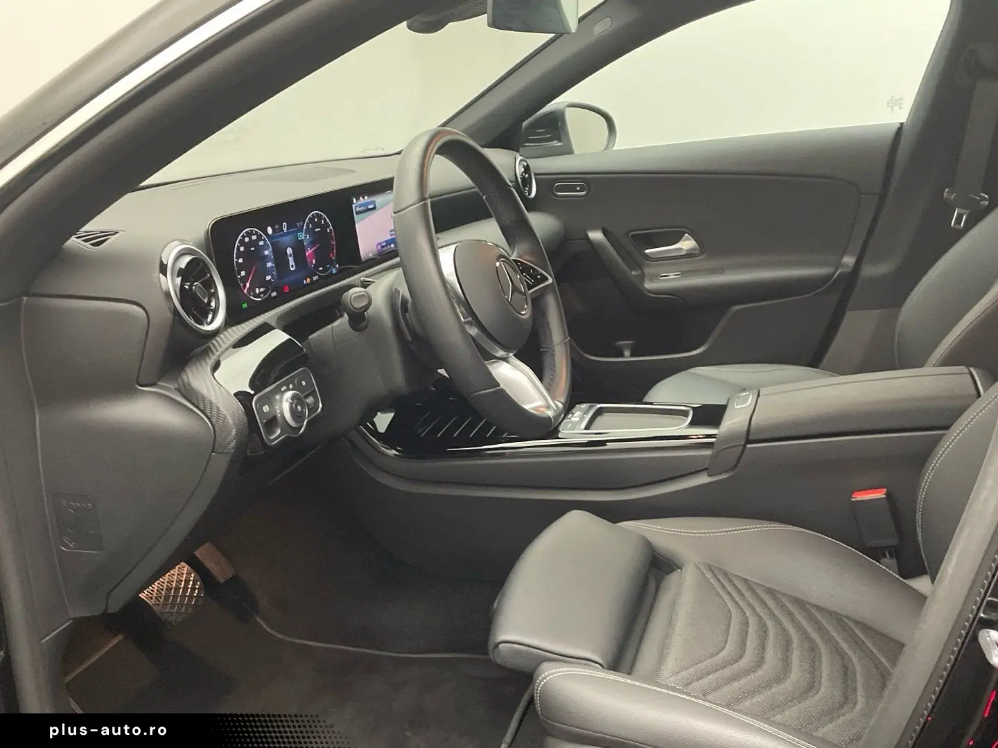 MERCEDES-BENZ CLA 180 Kamera Spiegel-Paket Sitzheizung MBUX