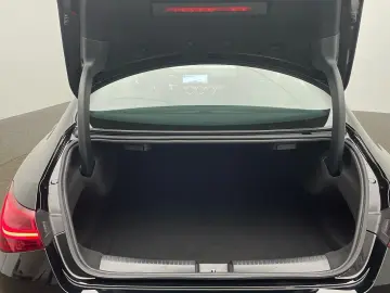 MERCEDES-BENZ CLA 180 Kamera Spiegel-Paket Sitzheizung MBUX