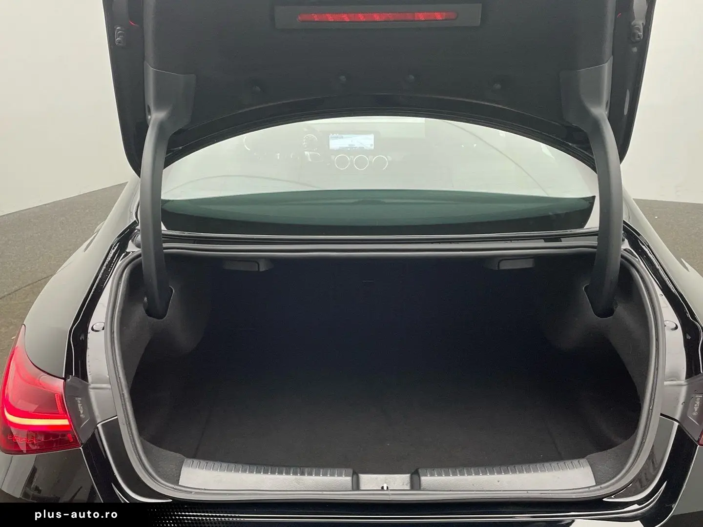 MERCEDES-BENZ CLA 180 Kamera Spiegel-Paket Sitzheizung MBUX