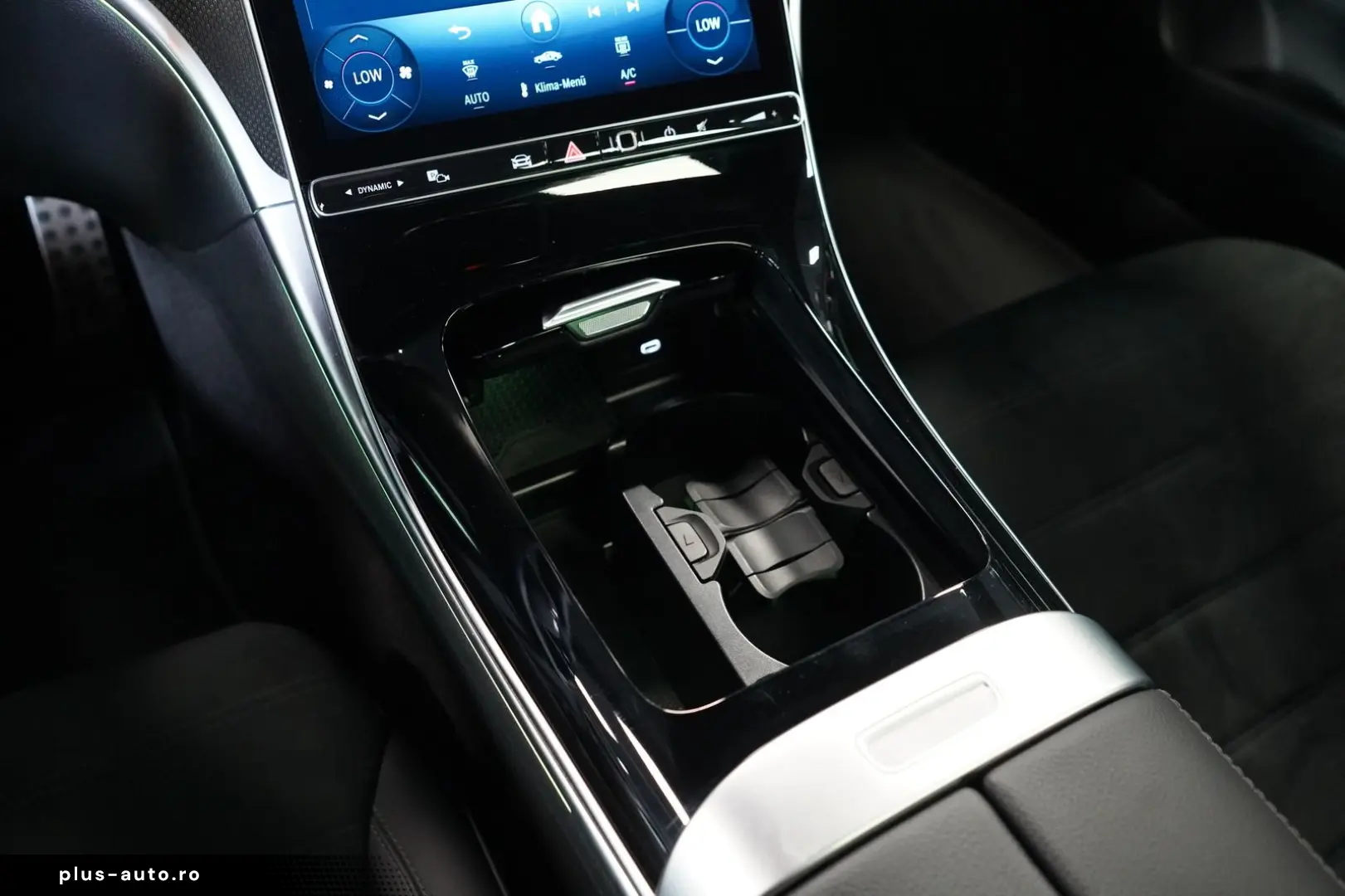 MERCEDES-BENZ CLE 200 AMG PANO WIDE TOTW MEMORY