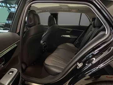 MERCEDES-BENZ E 200 T Avantgarde PANO-SHD 19 -LMR Wi&hellip;