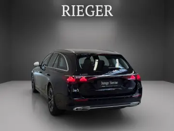 MERCEDES-BENZ E 200 T Avantgarde PANO-SHD 19 -LMR Wi&hellip;