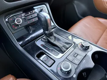 Edition X  7000e avans și 6000e în 3 luni