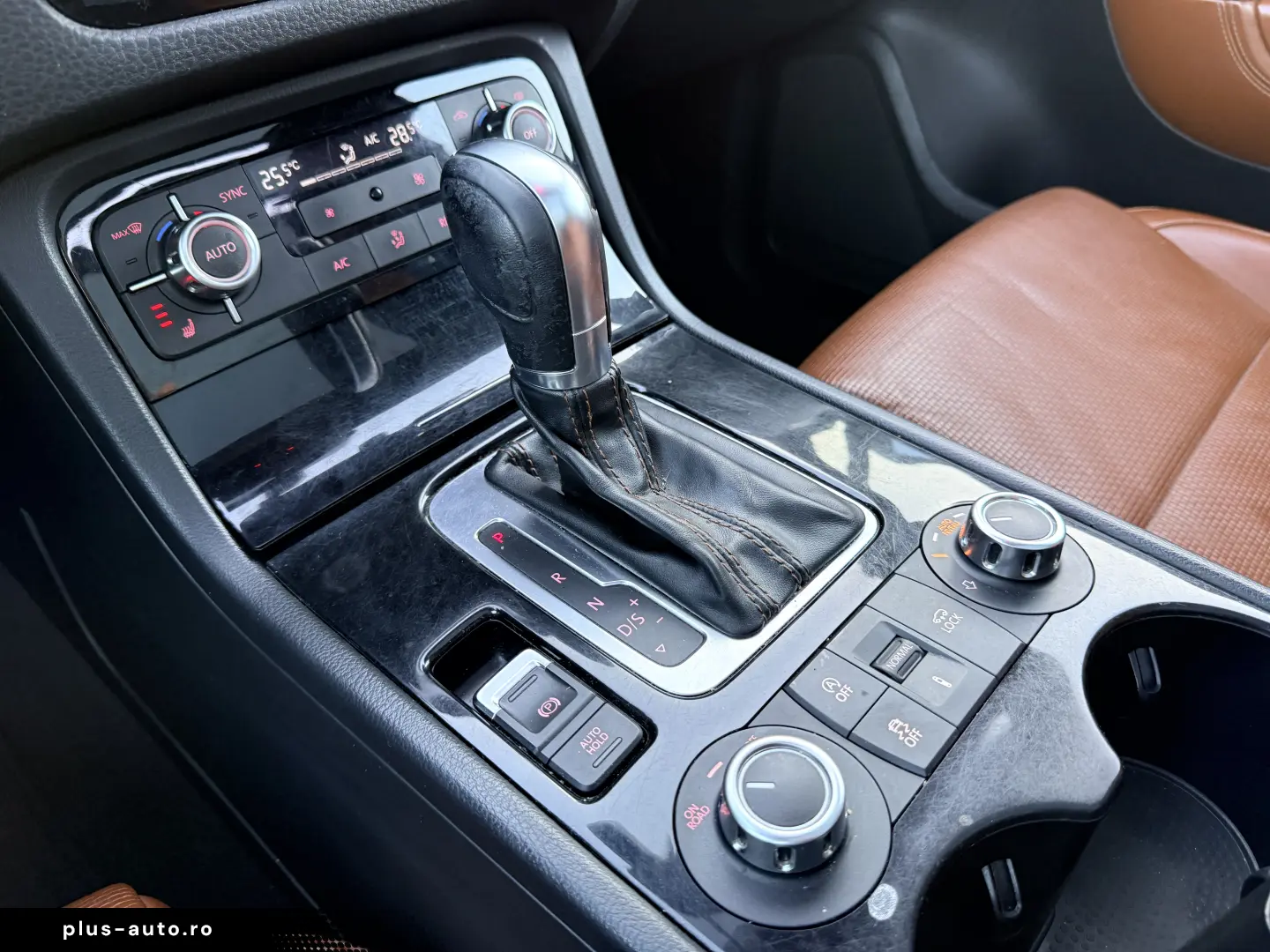 Edition X  7000e avans și 6000e în 3 luni