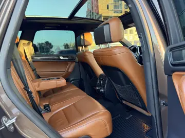 Edition X  7000e avans și 6000e în 3 luni