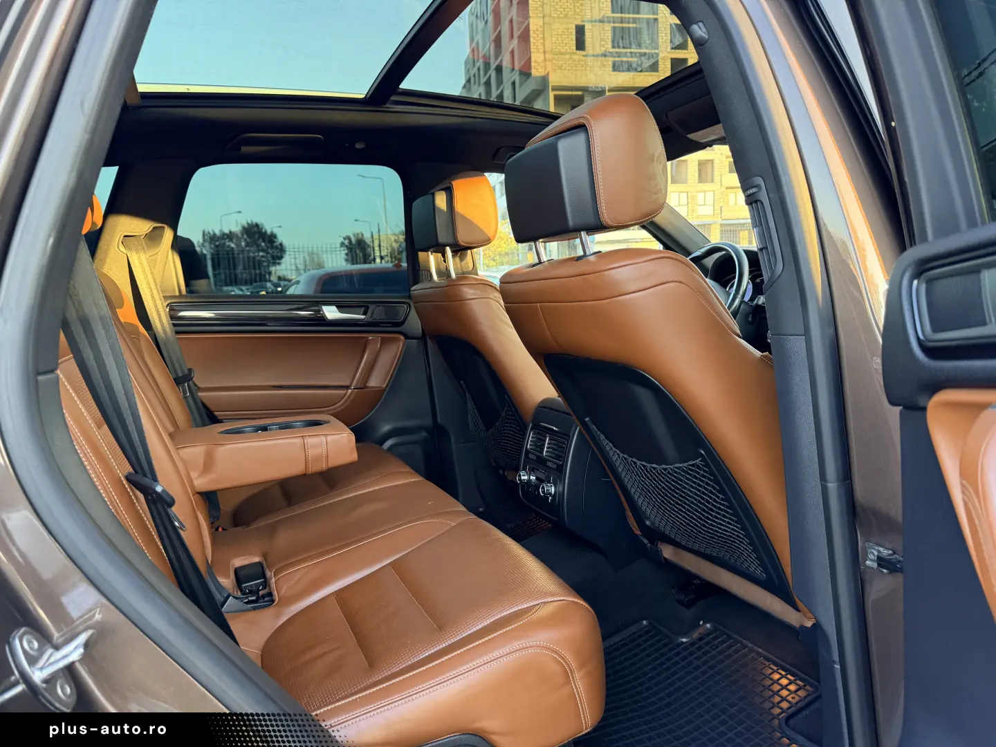 Edition X  7000e avans și 6000e în 3 luni