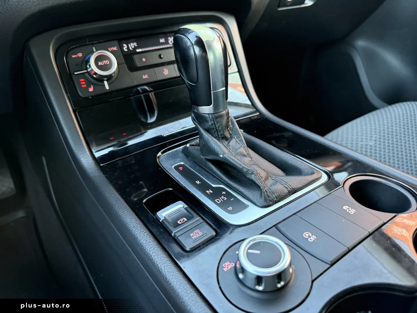 6000e avans si 6000e in 3 luni