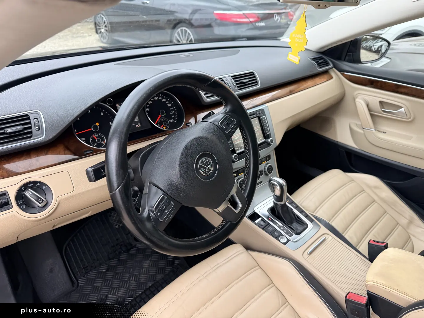 6000e avans si 5000e in 3 luni