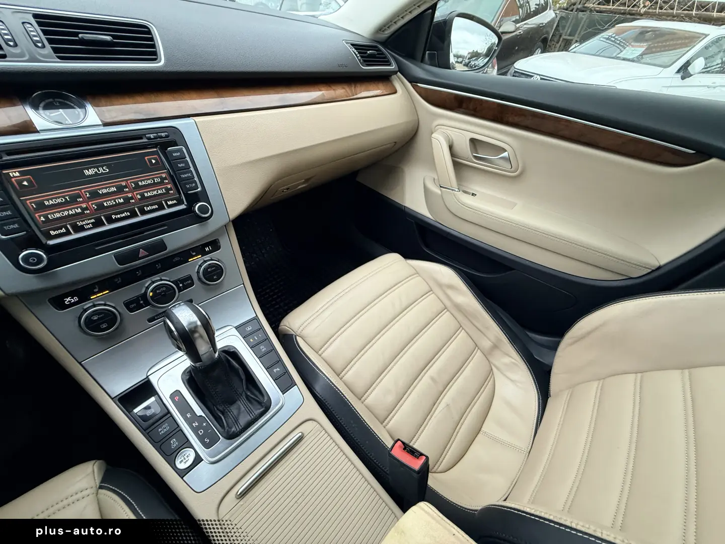 6000e avans si 5000e in 3 luni