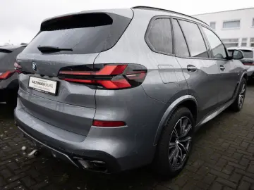 BMW X5 xDrive 30d M-Sport Pro STANDHZ AHK PANO H K