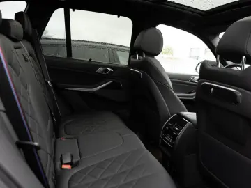 BMW X5 xDrive 30d M-Sport Pro STANDHZ AHK PANO H K