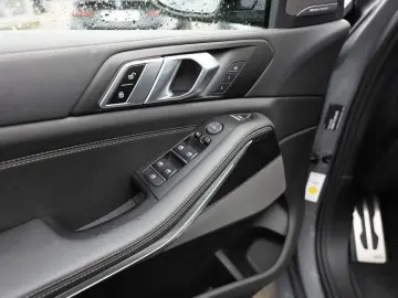 BMW X5 xDrive 30d M-Sport Pro STANDHZ AHK PANO H K