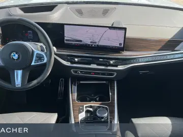 BMW X5 xDrive40d M-Sport Navi AHK ACC adLED 20 LM