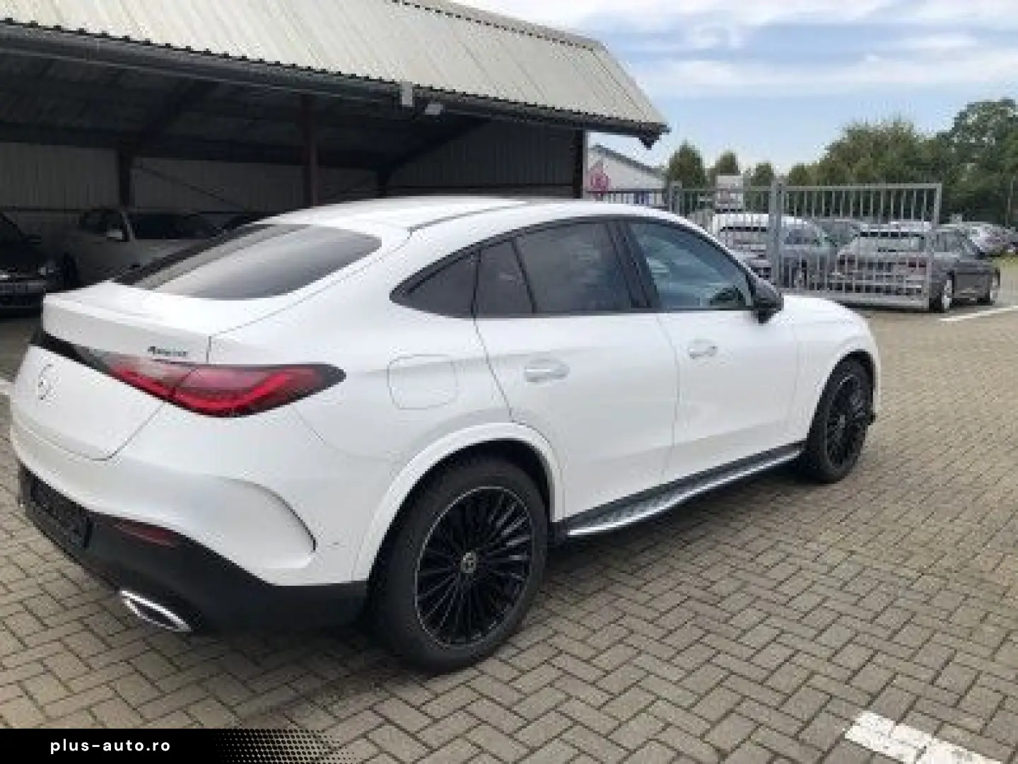 MERCEDES-BENZ GLC 300 de 4M AMG Pano Head Memo 360 Airmatik