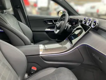 MERCEDES-BENZ GLC 300 d 4m C AMG