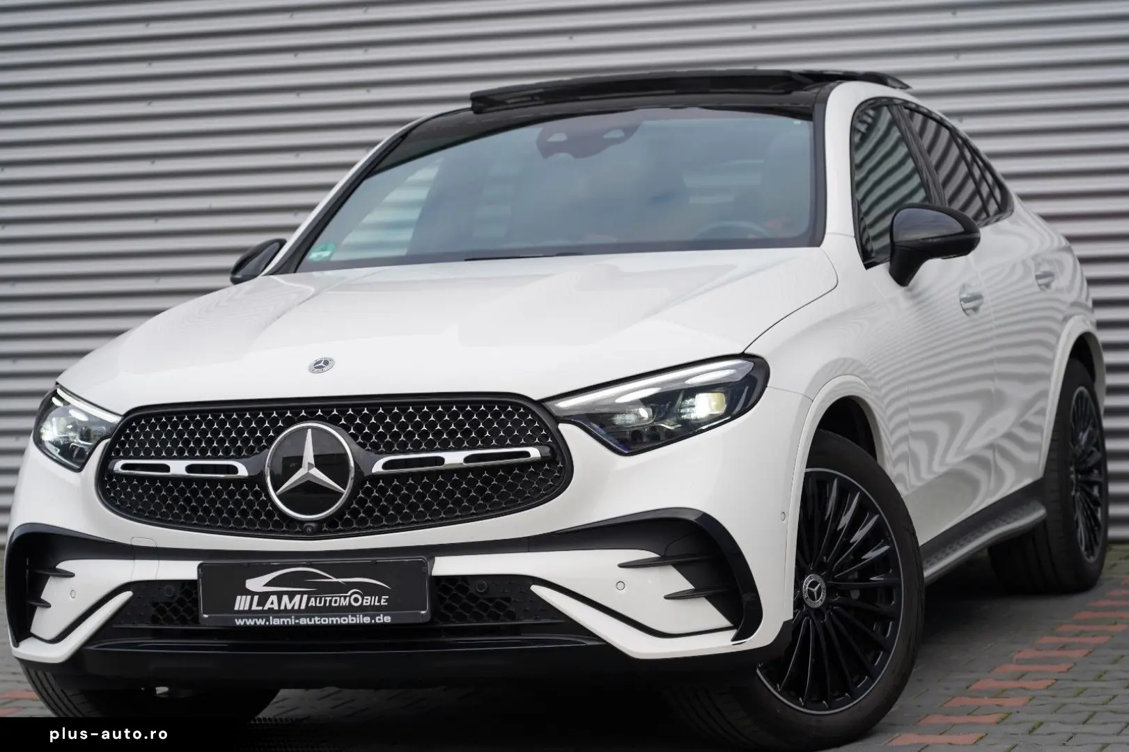 MERCEDES-BENZ GLC300d Coupe 4M AMG PREMIUM  HUD 360 AHK PANO