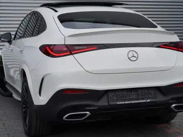 MERCEDES-BENZ GLC300d Coupe 4M AMG PREMIUM  HUD 360 AHK PANO