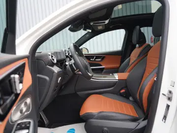 MERCEDES-BENZ GLC300d Coupe 4M AMG PREMIUM  HUD 360 AHK PANO