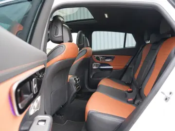 MERCEDES-BENZ GLC300d Coupe 4M AMG PREMIUM  HUD 360 AHK PANO